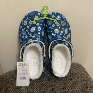 CROCS Classic Lined Hanukkah Clogs! NWT! Men’s 8 or Women’s 10!